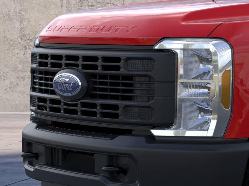 Vehicle photo 17