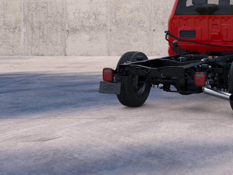 Vehicle photo 21