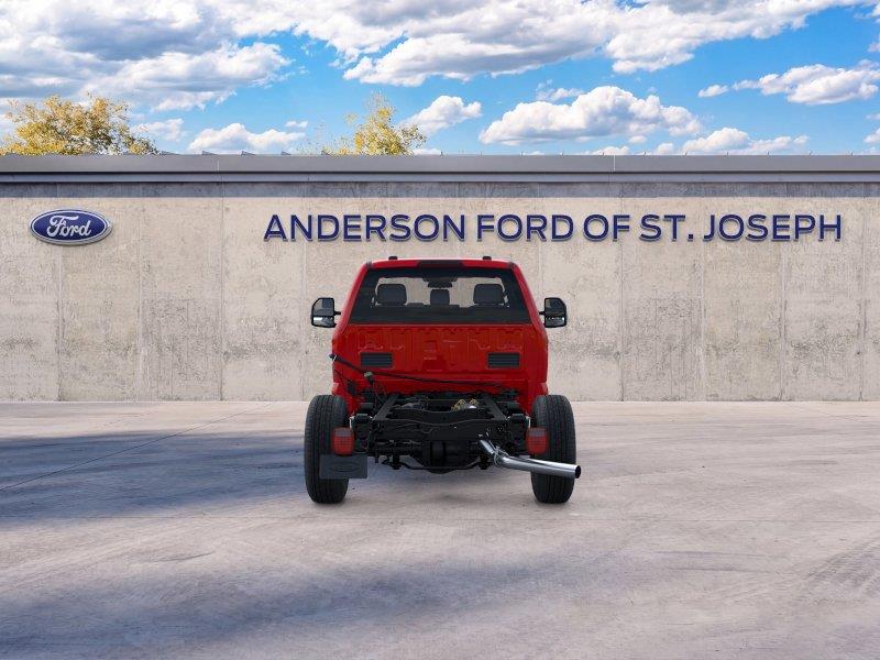 Vehicle photo 5