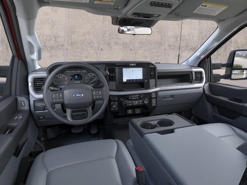 Vehicle photo 9