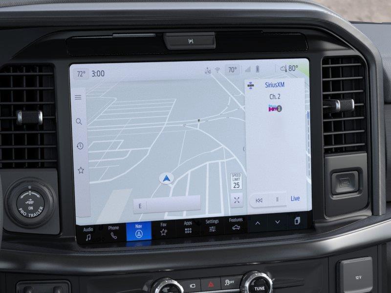 Vehicle photo 14