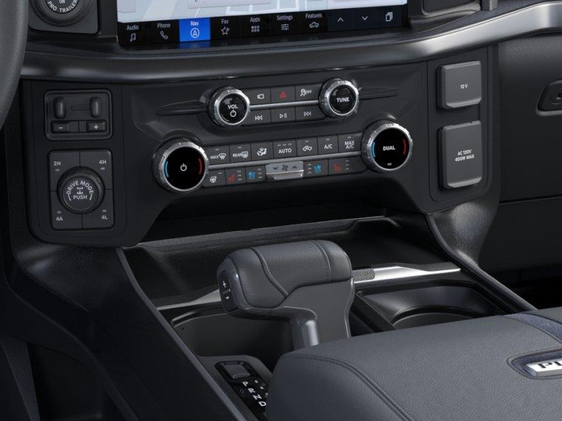 Vehicle photo 15