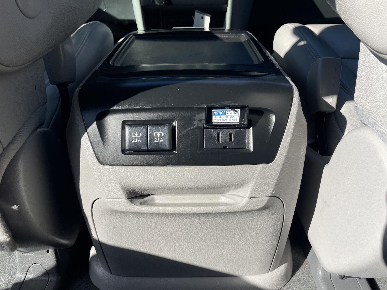 Used 2020 Toyota Sienna for sale in St. Joseph MO