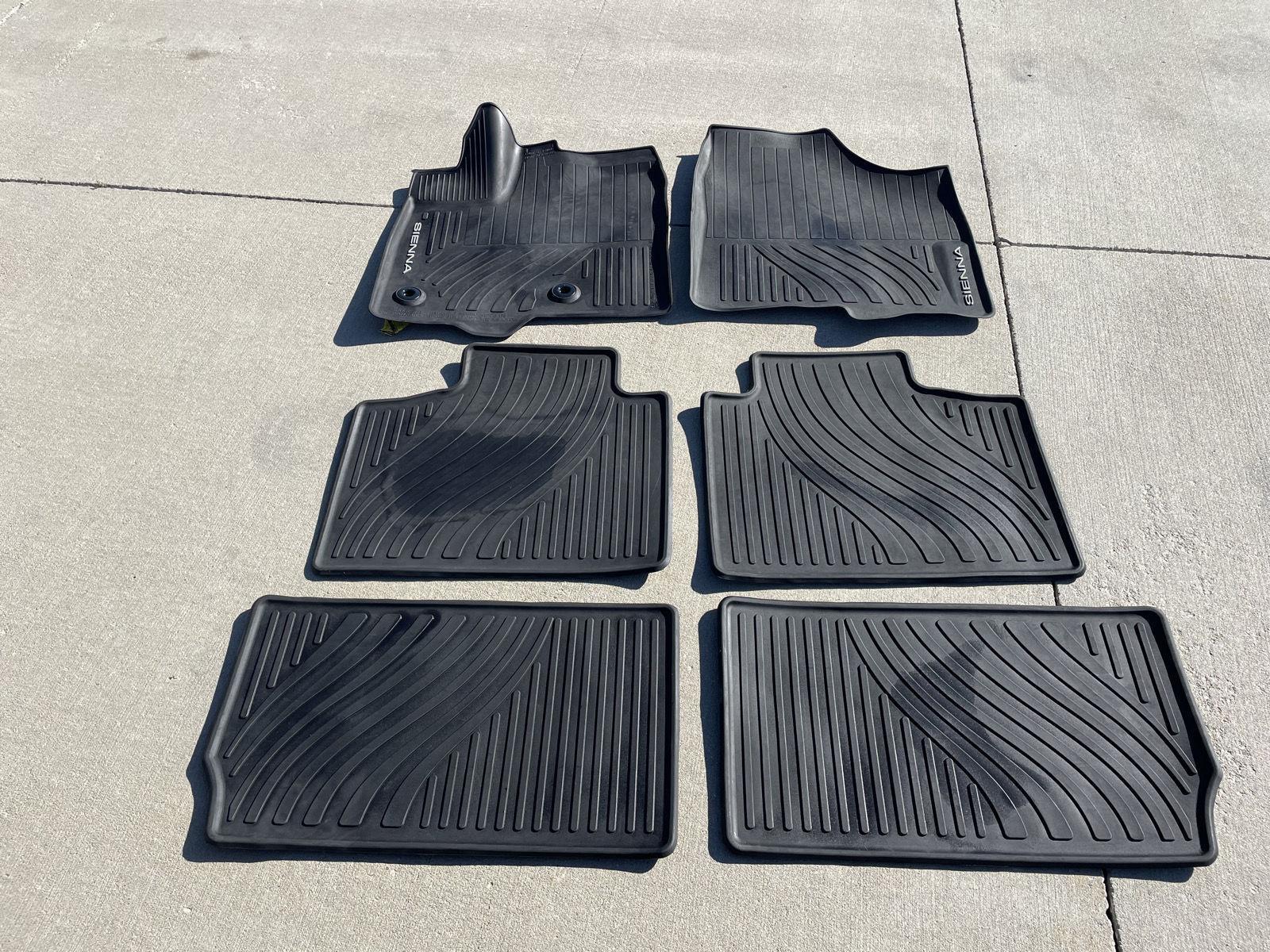 Used 2020 Toyota Sienna for sale in St. Joseph MO