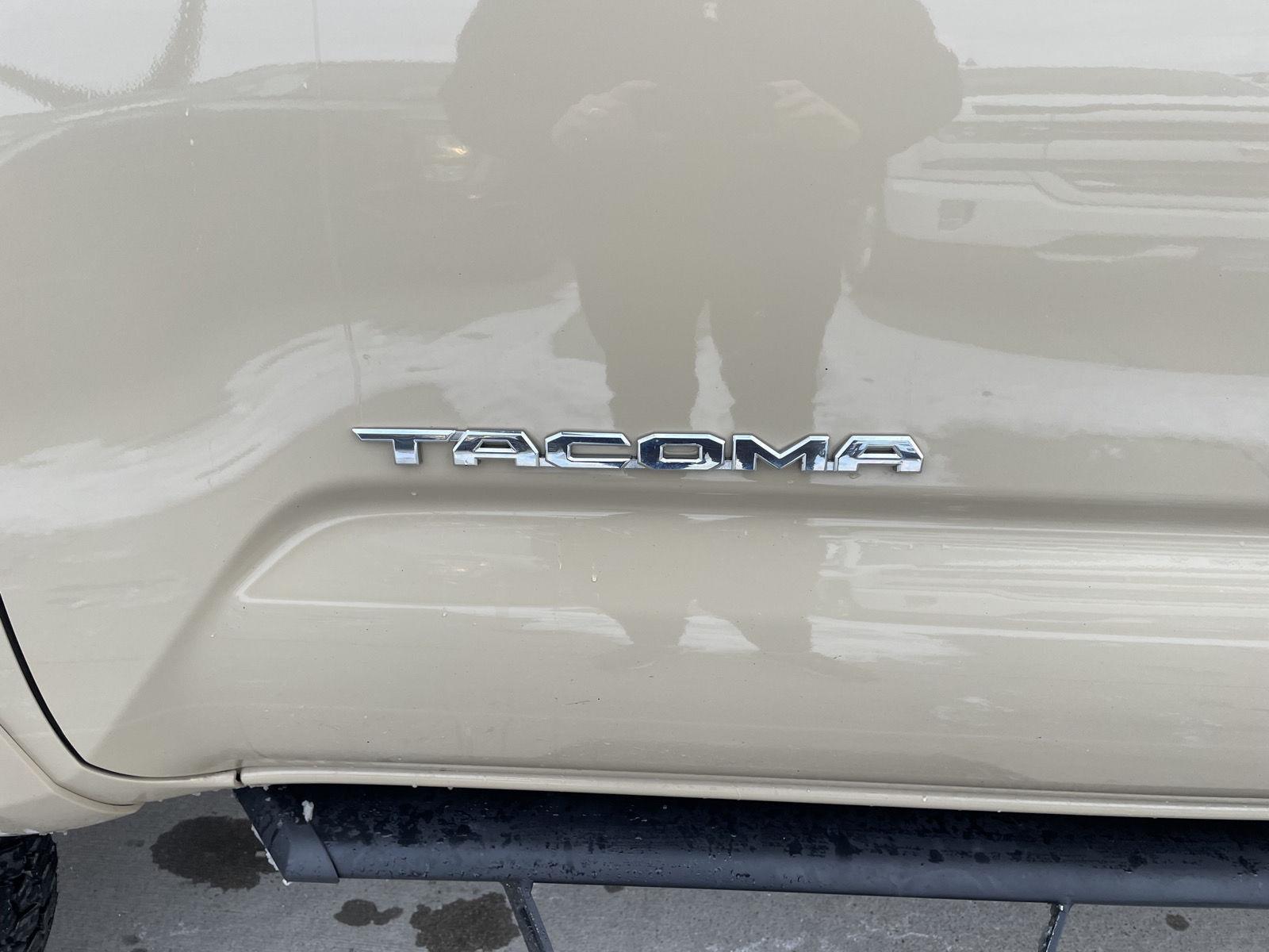 Used 2018 Toyota Tacoma for sale in St. Joseph MO