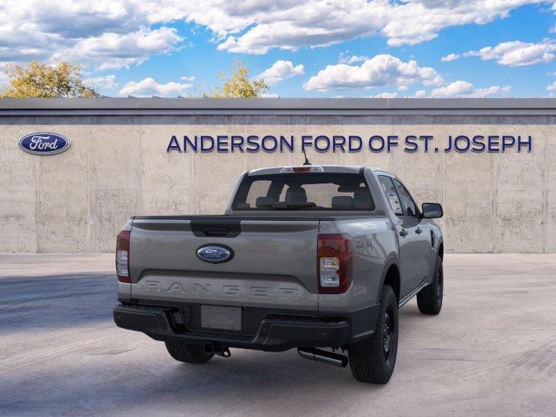 Vehicle photo 8