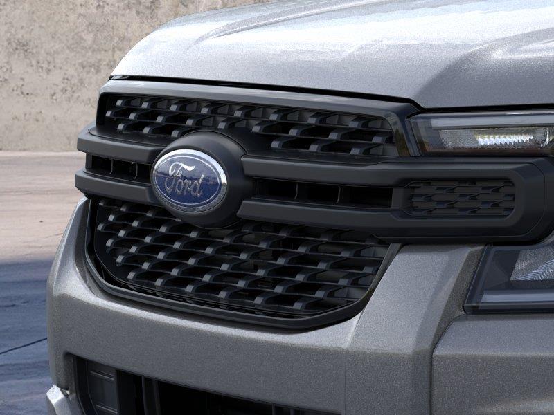 Vehicle photo 17