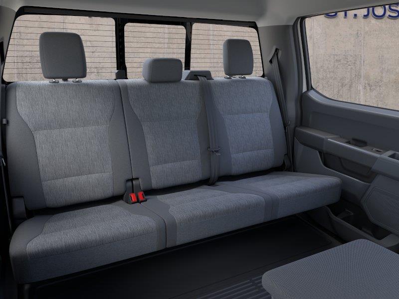 Vehicle photo 11