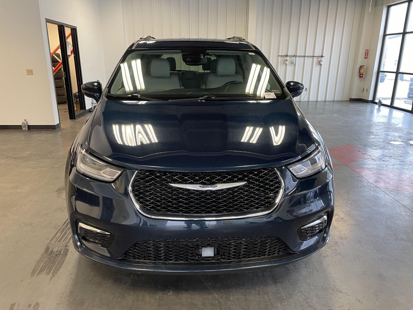 Used 2021 Chrysler Pacifica for sale in St. Joseph MO