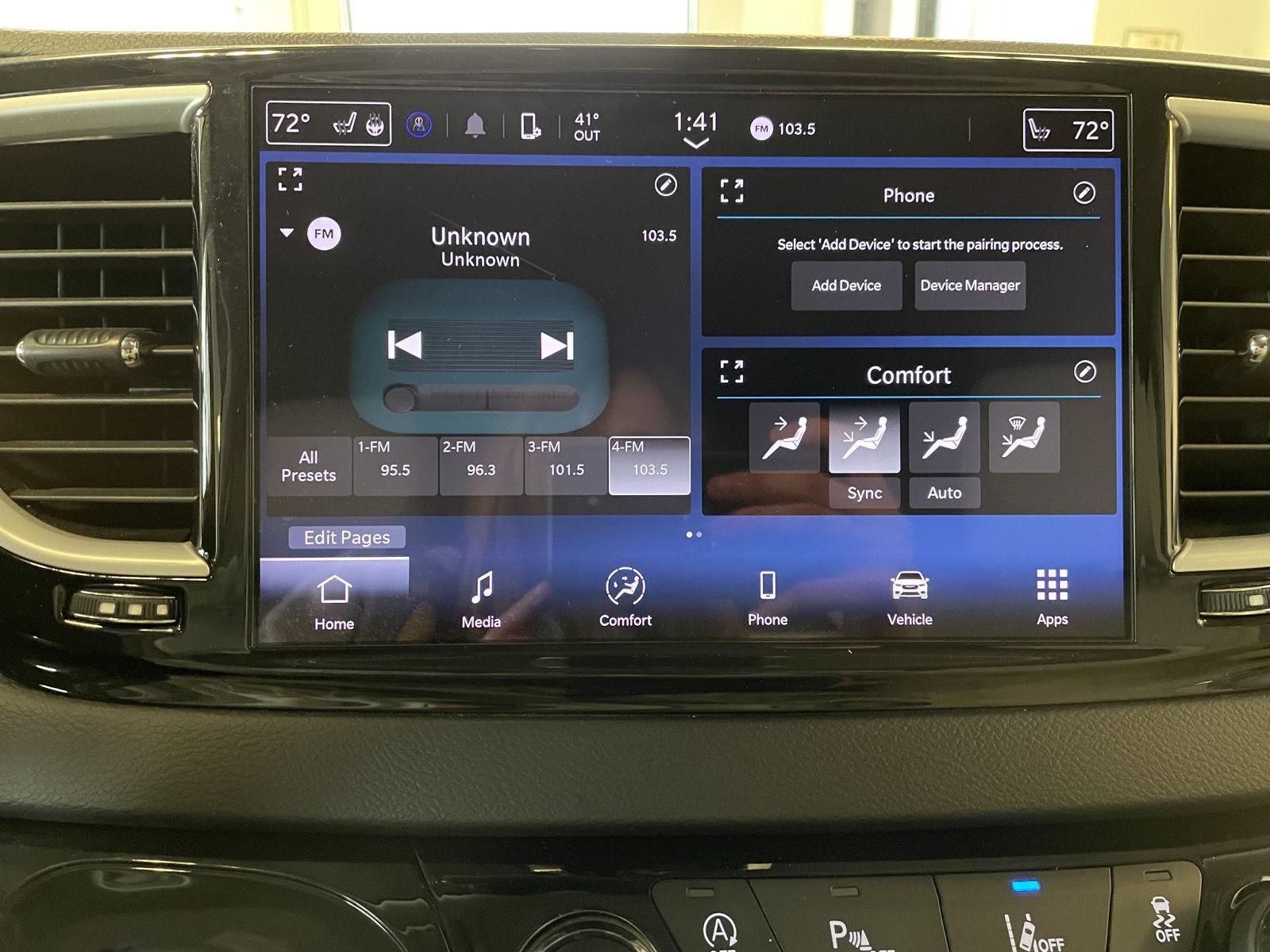 Used 2021 Chrysler Pacifica for sale in St. Joseph MO