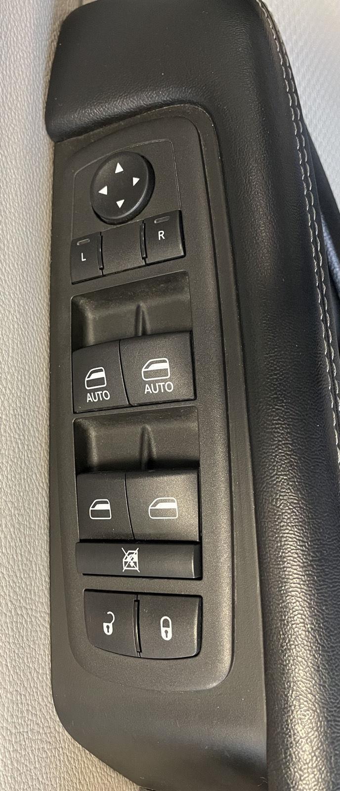 Used 2021 Chrysler Pacifica for sale in St. Joseph MO