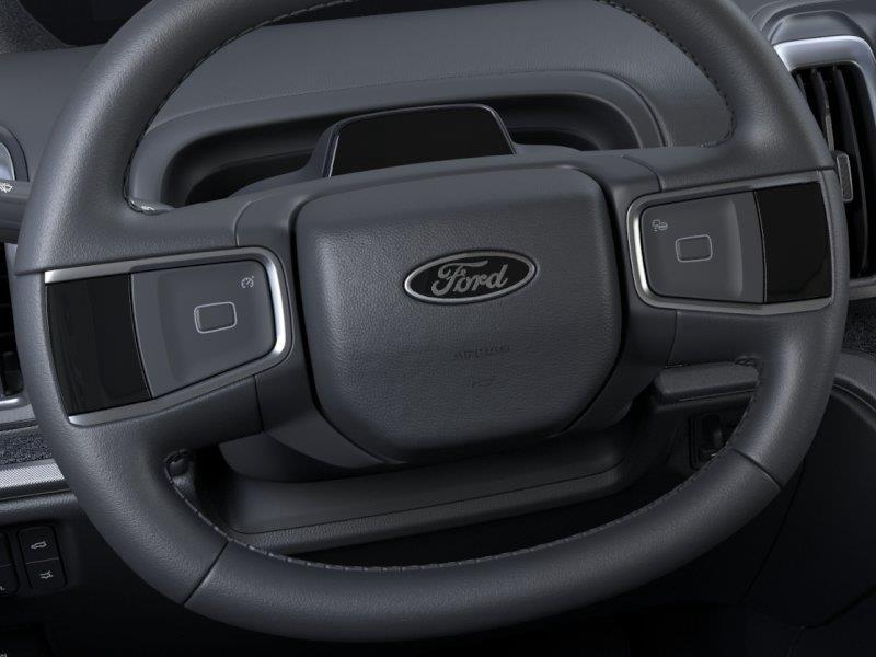 Vehicle photo 12