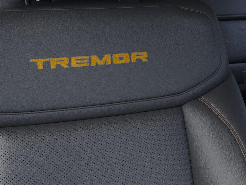 Vehicle photo 16