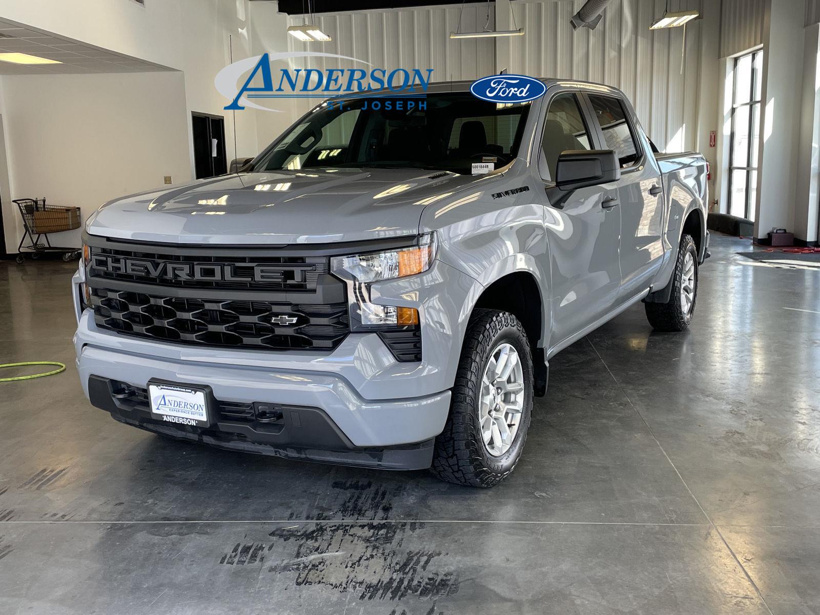 2024 Chevrolet Silverado 1500 Custom Crew Cab 4WD