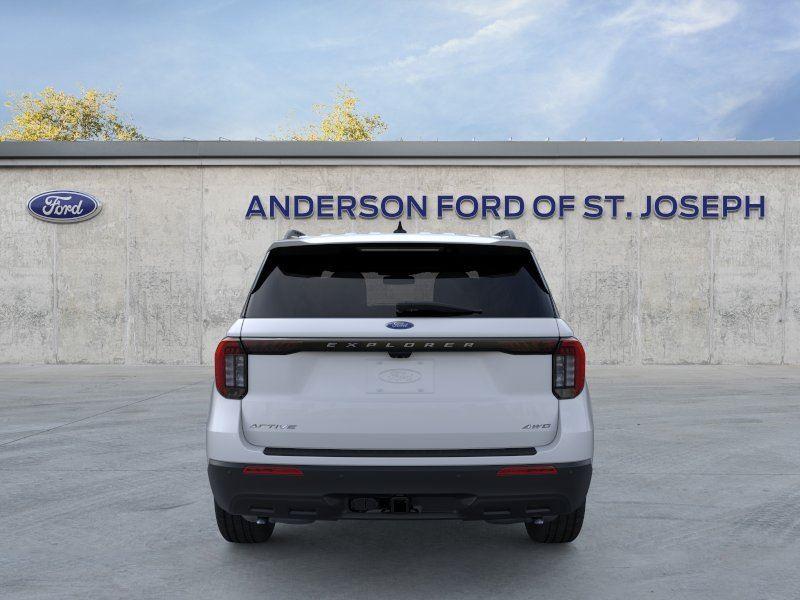 Vehicle photo 5