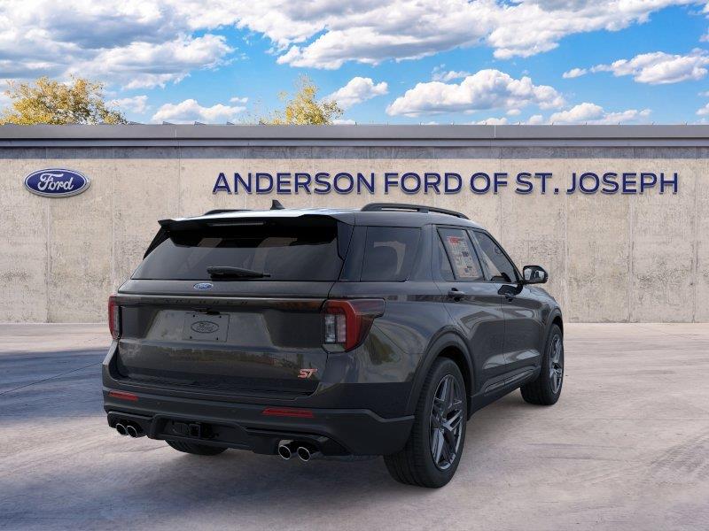 Vehicle photo 8
