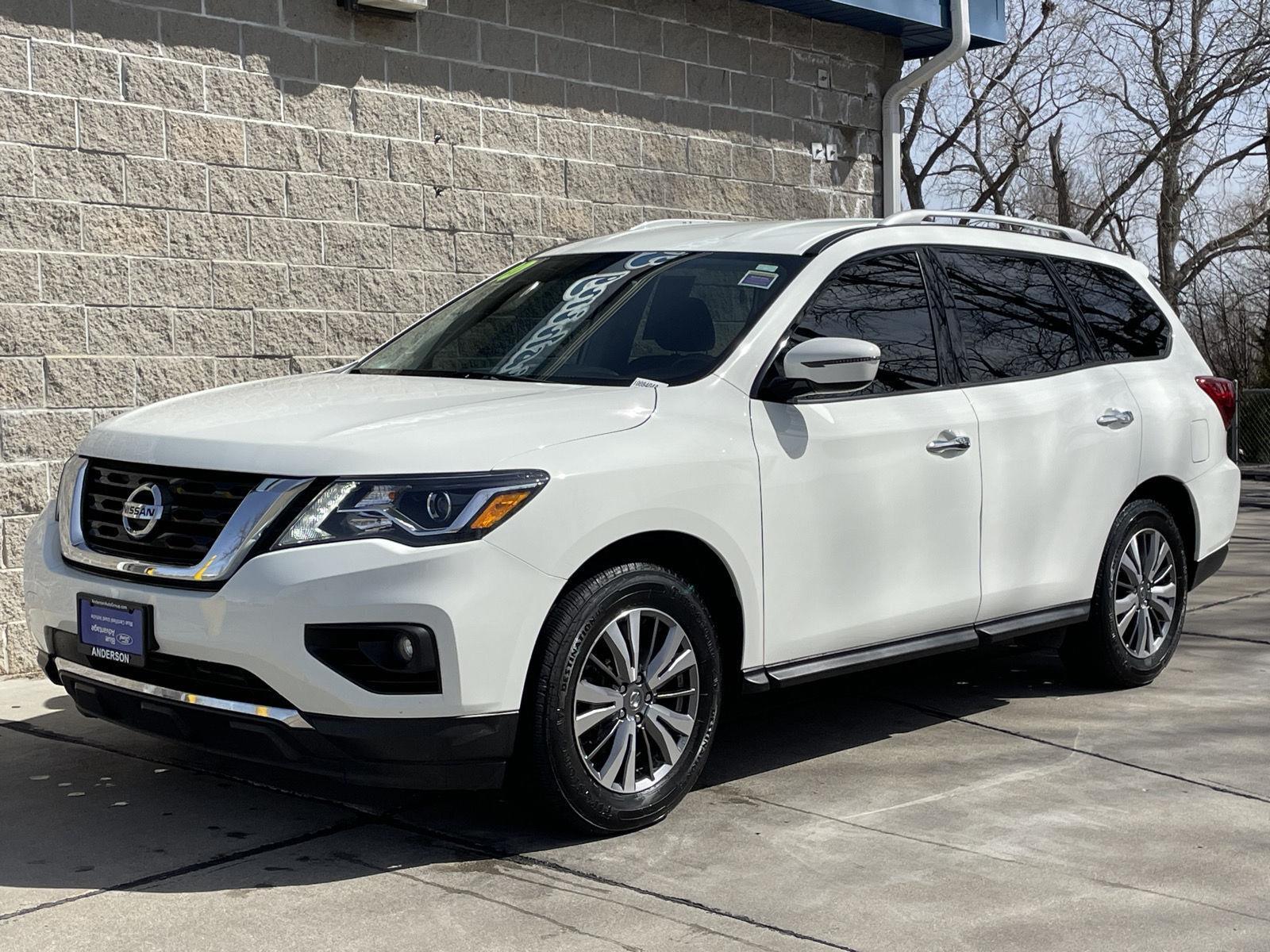 Used 2020 Nissan Pathfinder for sale in St. Joseph MO