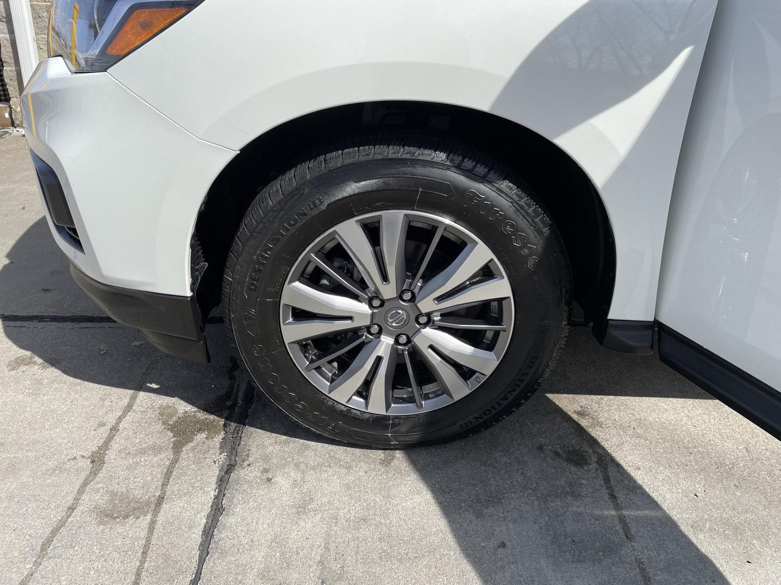 Used 2020 Nissan Pathfinder for sale in St. Joseph MO