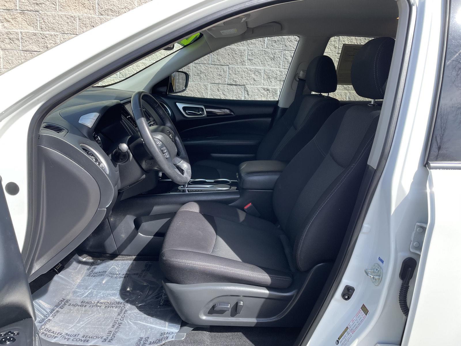 Used 2020 Nissan Pathfinder for sale in St. Joseph MO