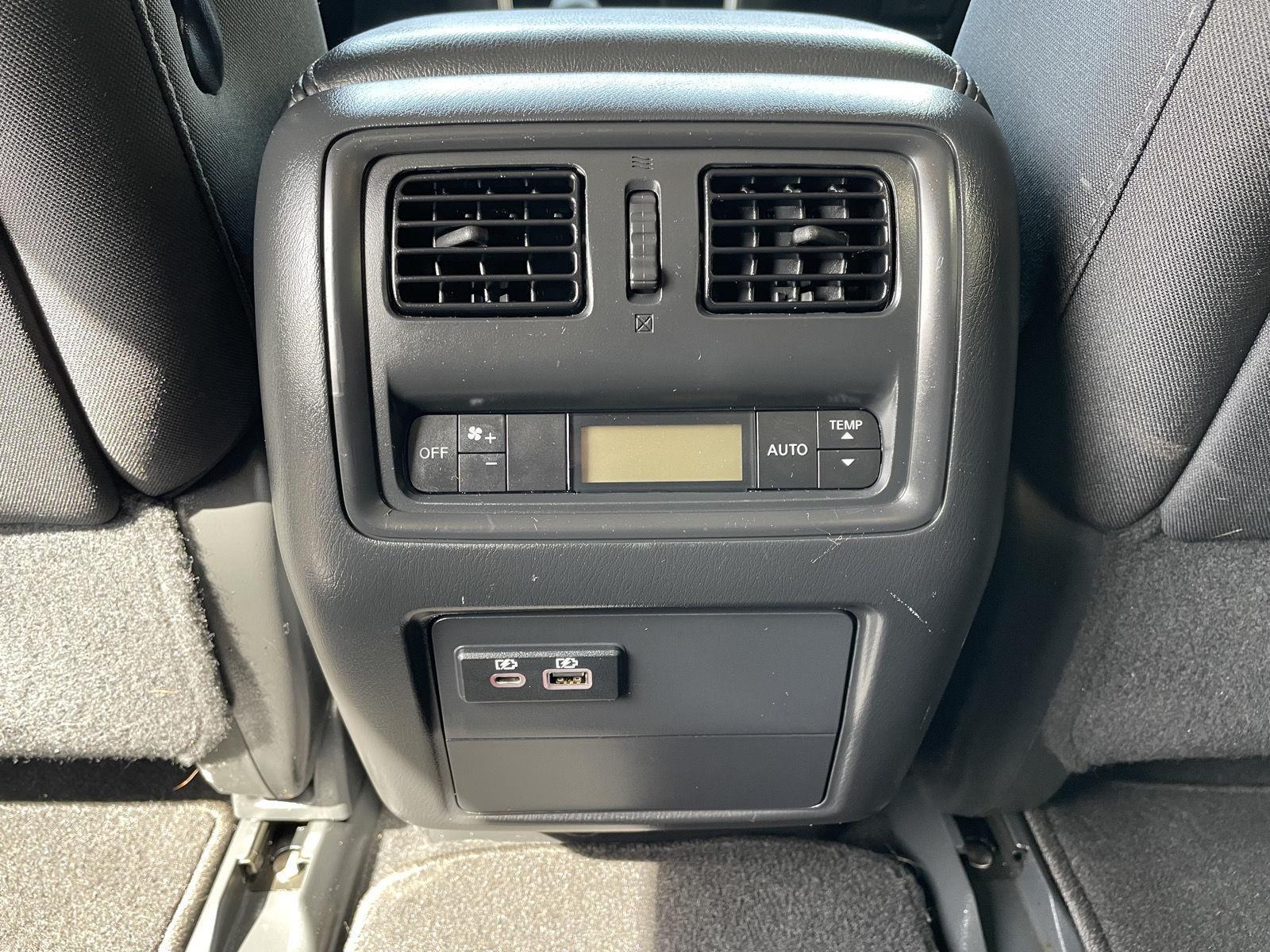 Used 2020 Nissan Pathfinder for sale in St. Joseph MO