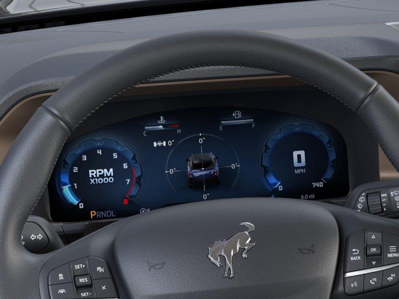 Vehicle photo 13
