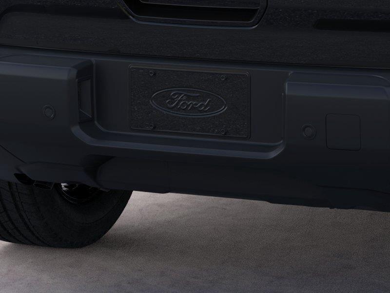 Vehicle photo 23