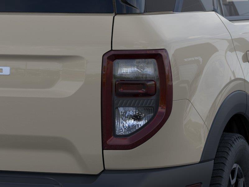 Vehicle photo 21