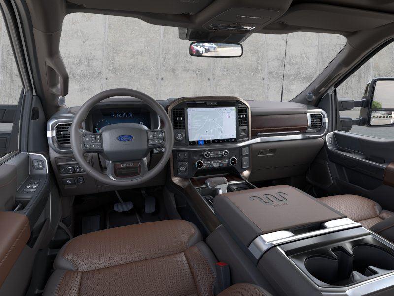 Vehicle photo 9