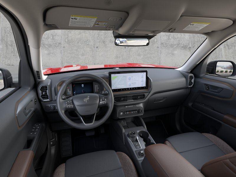 Vehicle photo 9