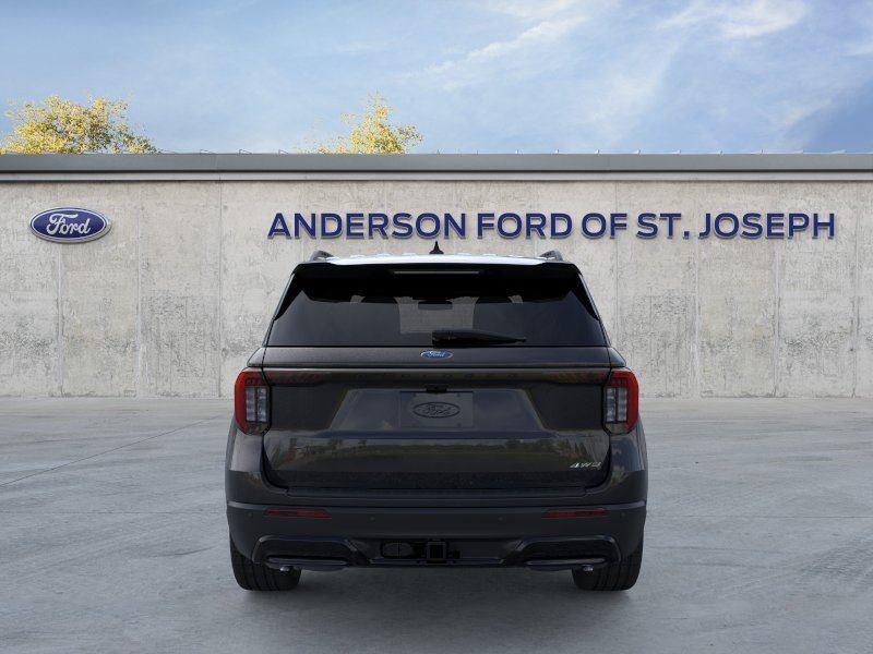Vehicle photo 5
