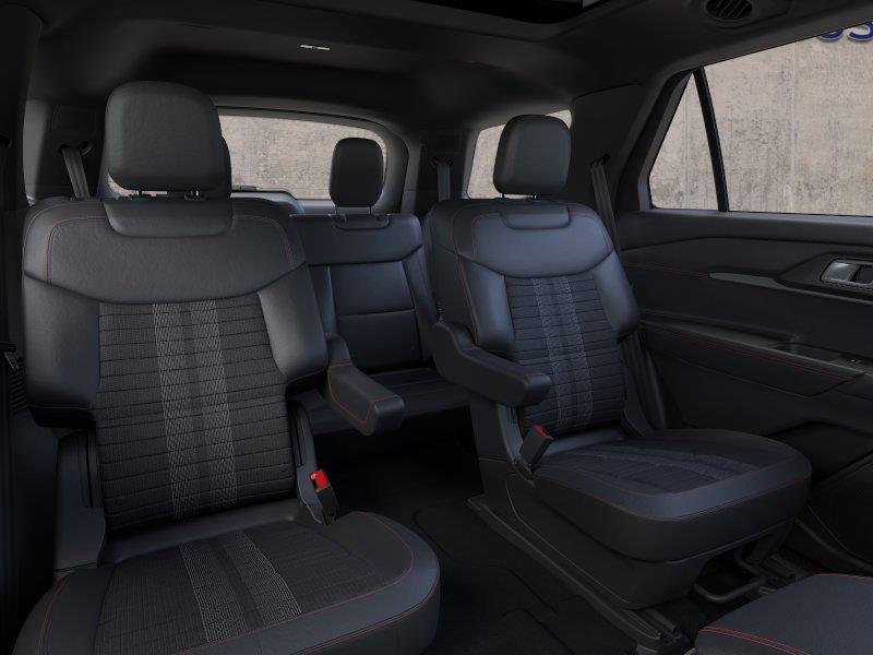 Vehicle photo 11
