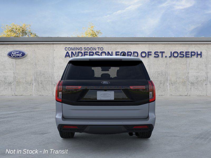 Vehicle photo 5