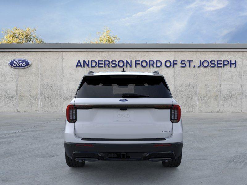 Vehicle photo 5