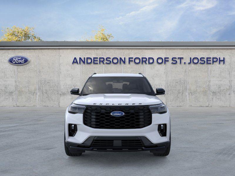 Vehicle photo 6