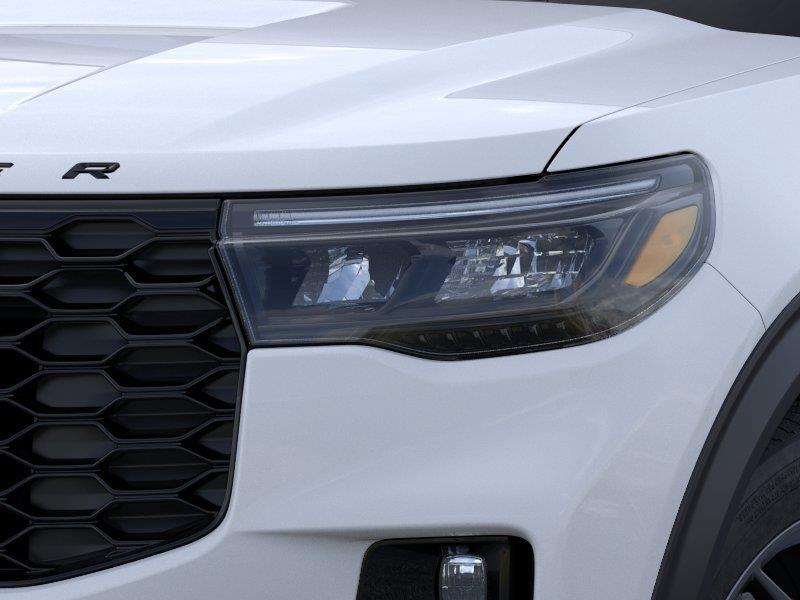 Vehicle photo 18