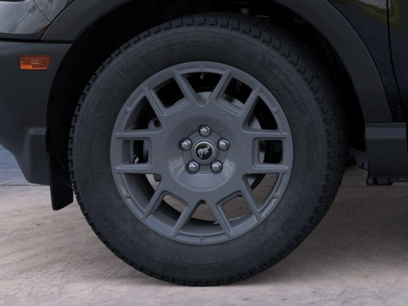 Vehicle photo 19