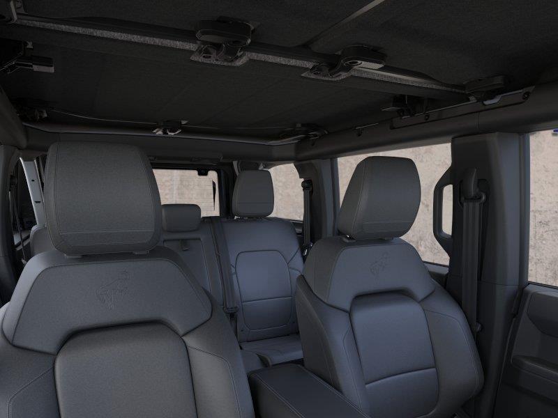 Vehicle photo 12