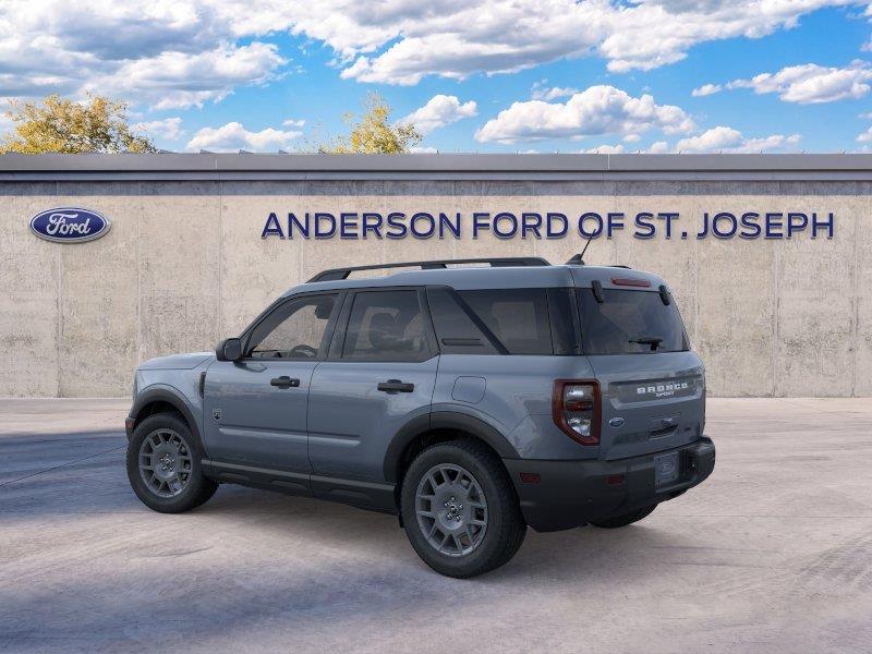 Vehicle photo 4