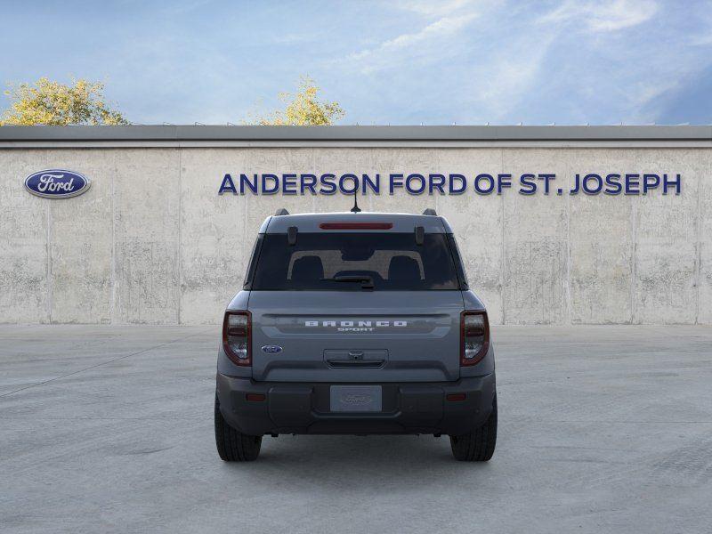 Vehicle photo 5