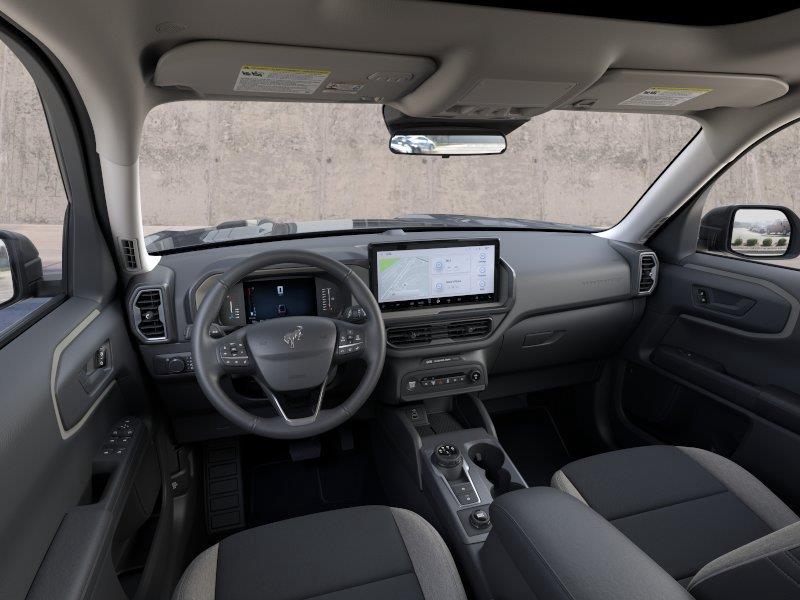 Vehicle photo 9