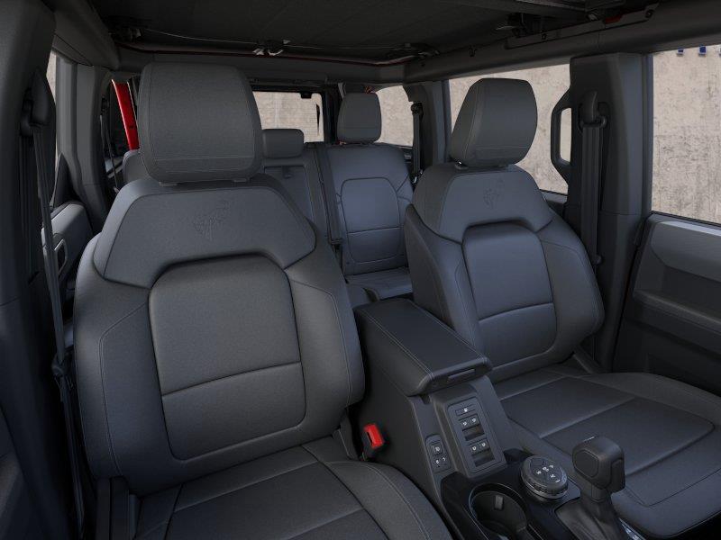 Vehicle photo 10