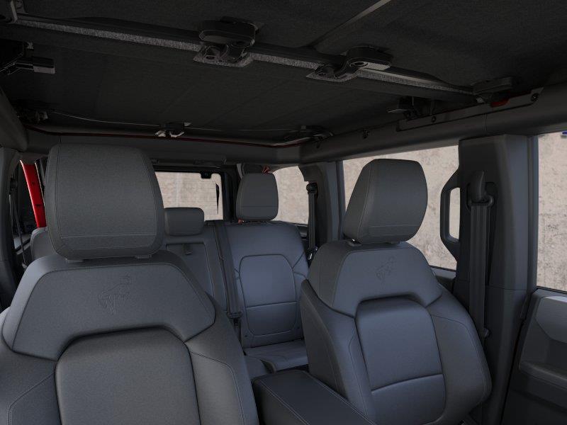 Vehicle photo 12