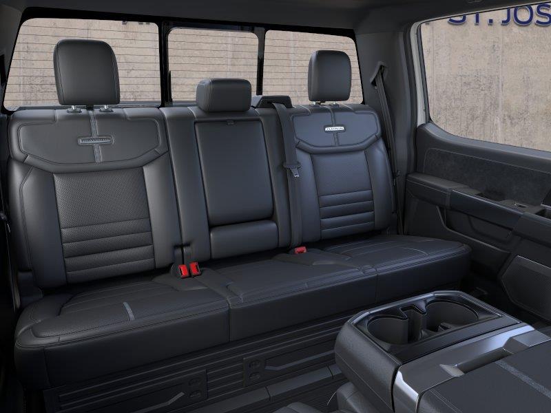 Vehicle photo 11