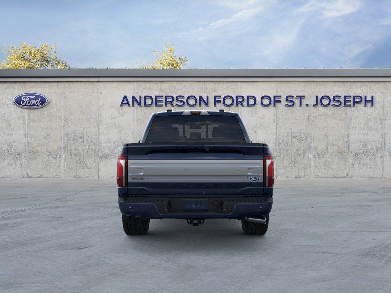 Vehicle photo 5