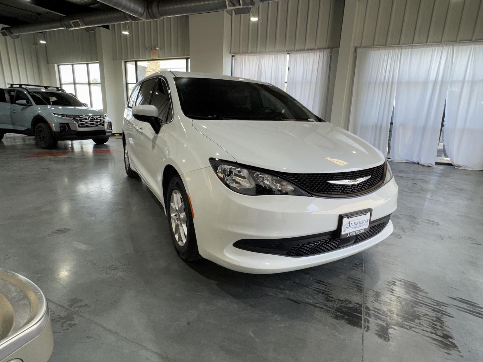 Pre-Owned 2022 Chrysler Voyager for sale in St. Joseph MO