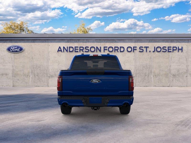 Vehicle photo 5