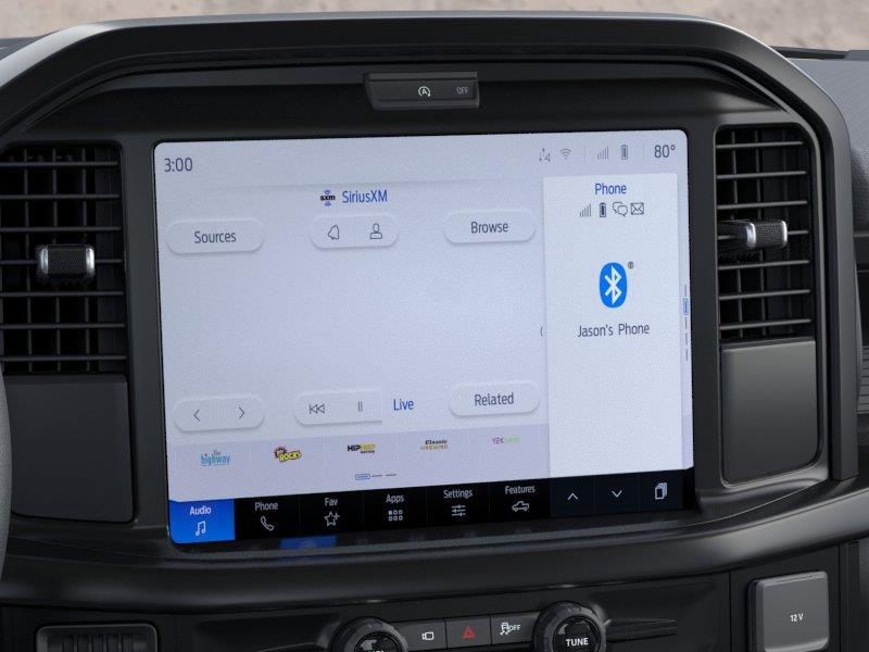 Vehicle photo 14