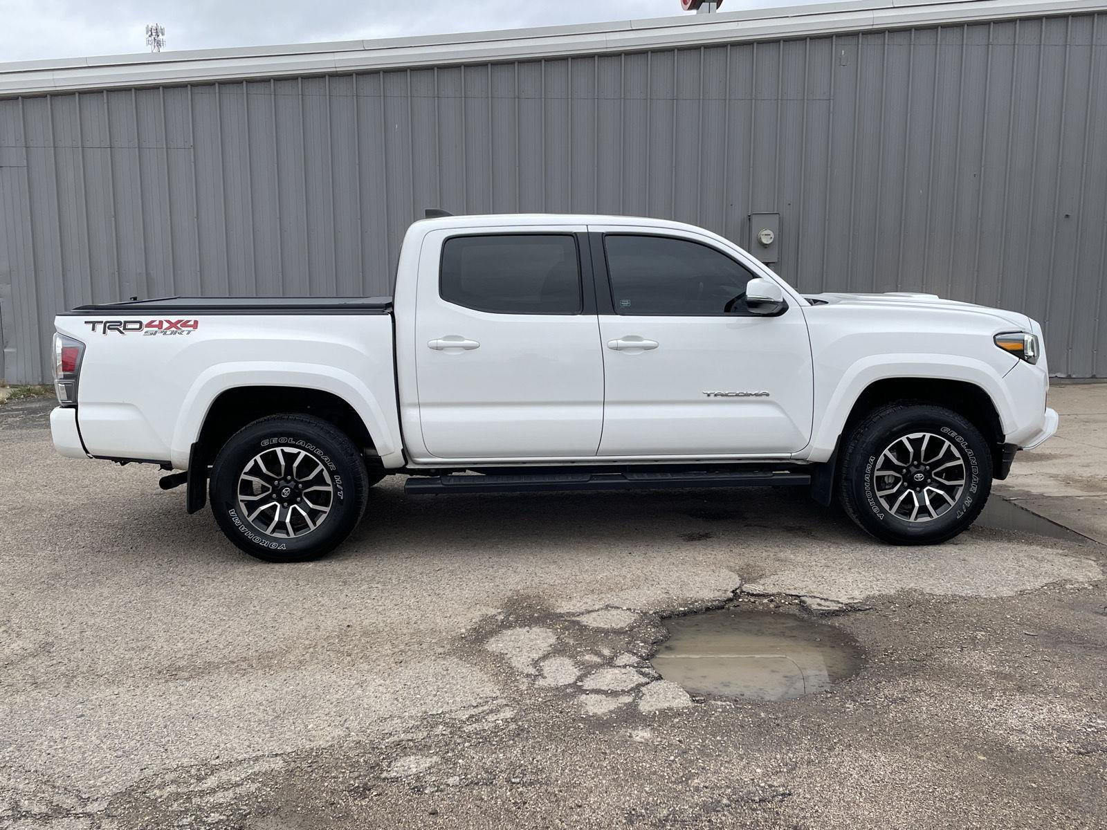 Used 2022 Toyota Tacoma 4WD for sale in St. Joseph MO
