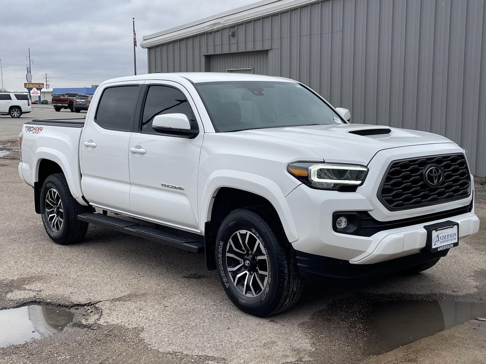 Used 2022 Toyota Tacoma 4WD for sale in St. Joseph MO