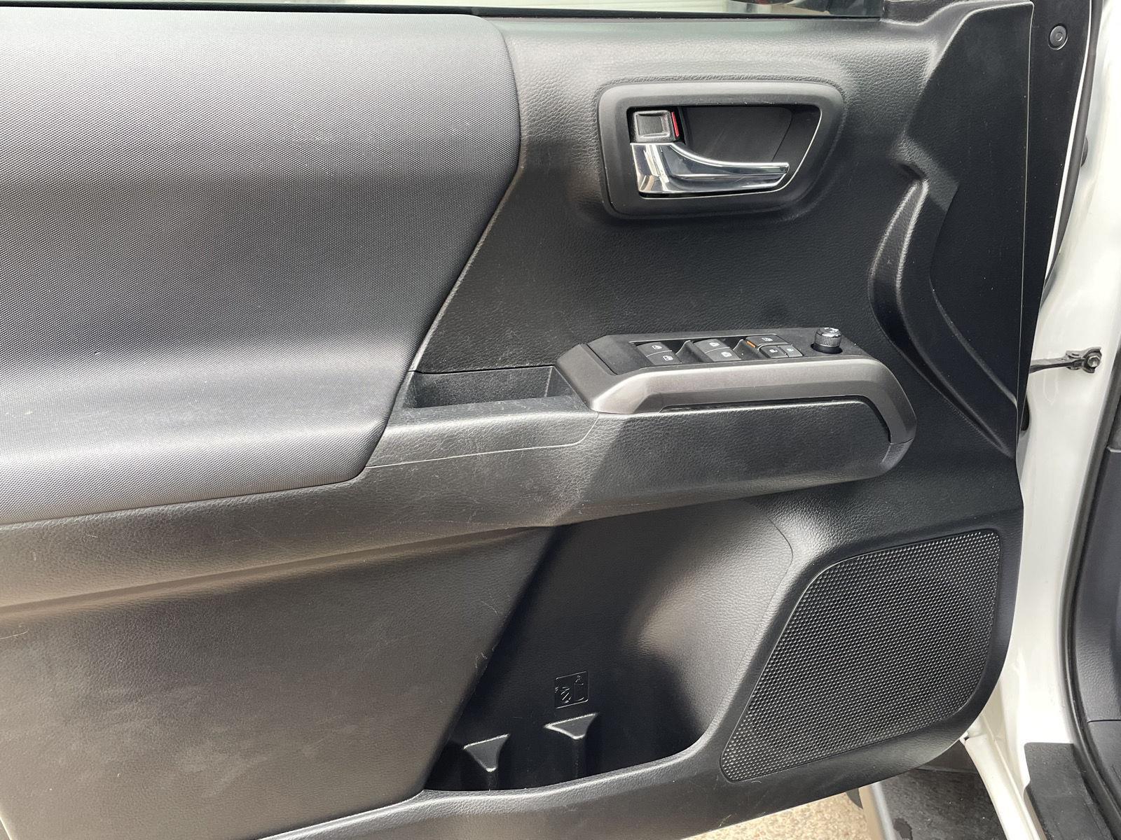 Used 2022 Toyota Tacoma 4WD for sale in St. Joseph MO